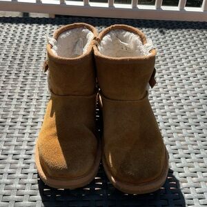 Koolaburra by UGG Kids' Victoria Mini Ankle Boots size 3